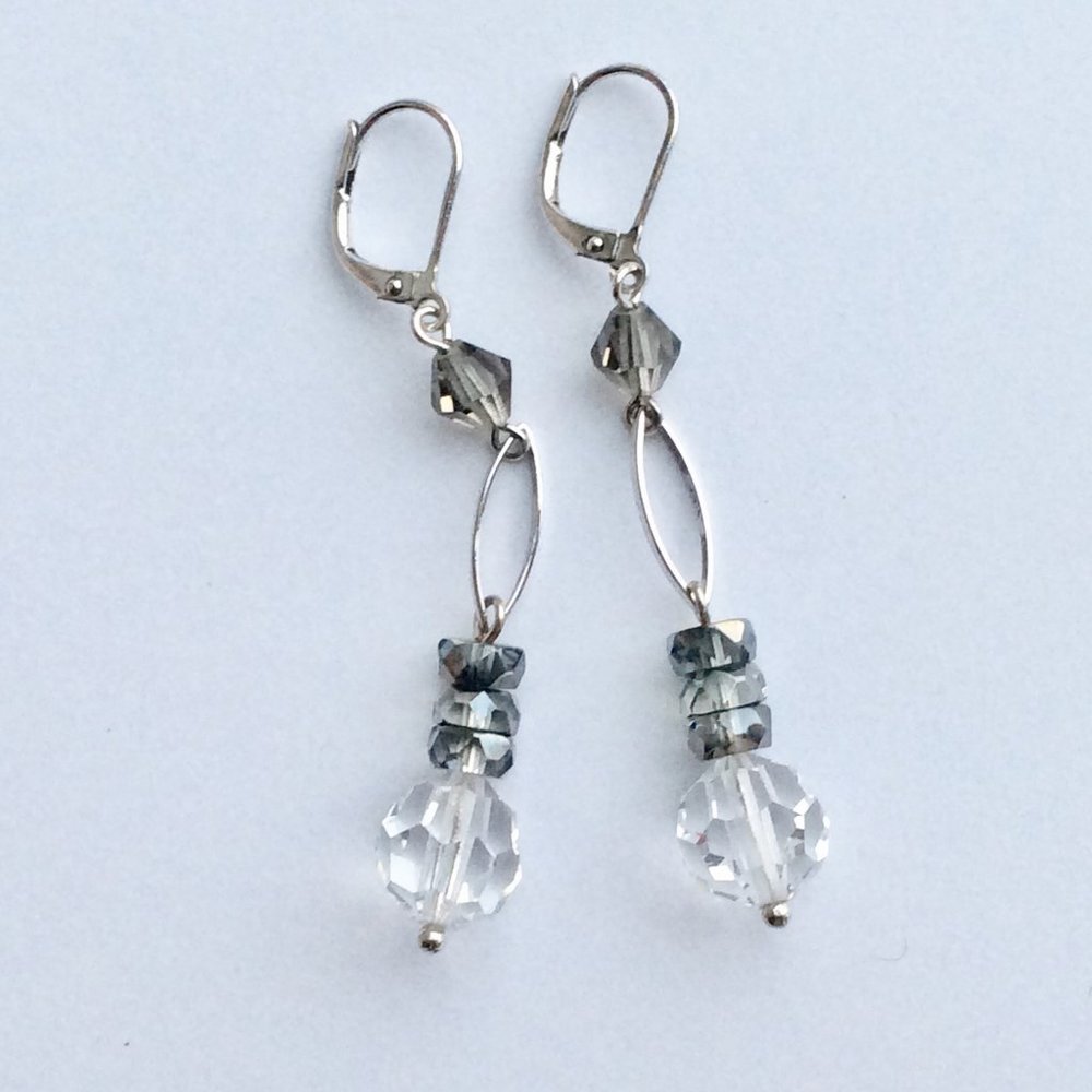 Minimal Linear Crystal Drop Earrings